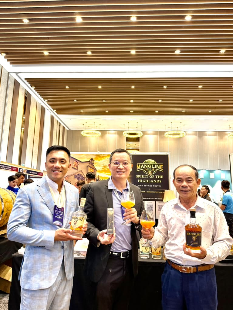 BioDanaGreen thăm đội ngũ Mangline Hills
